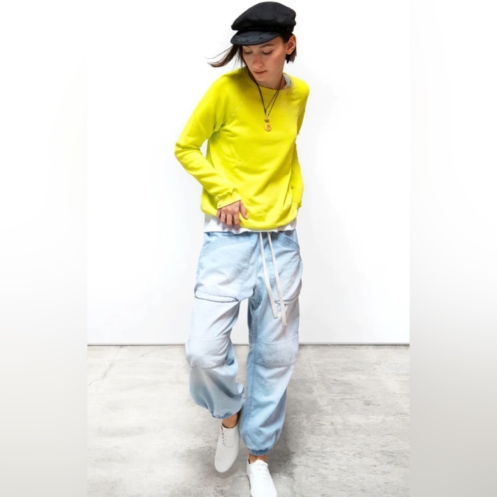 FREECITY Lucky Rabbit Sweatshirt Glowplant Yellow Rabbit Supersaturated Sunfade - Picture 3 of 12